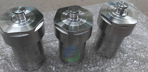 1477636982347598.jpg 水熱合成反應釜3.jpg